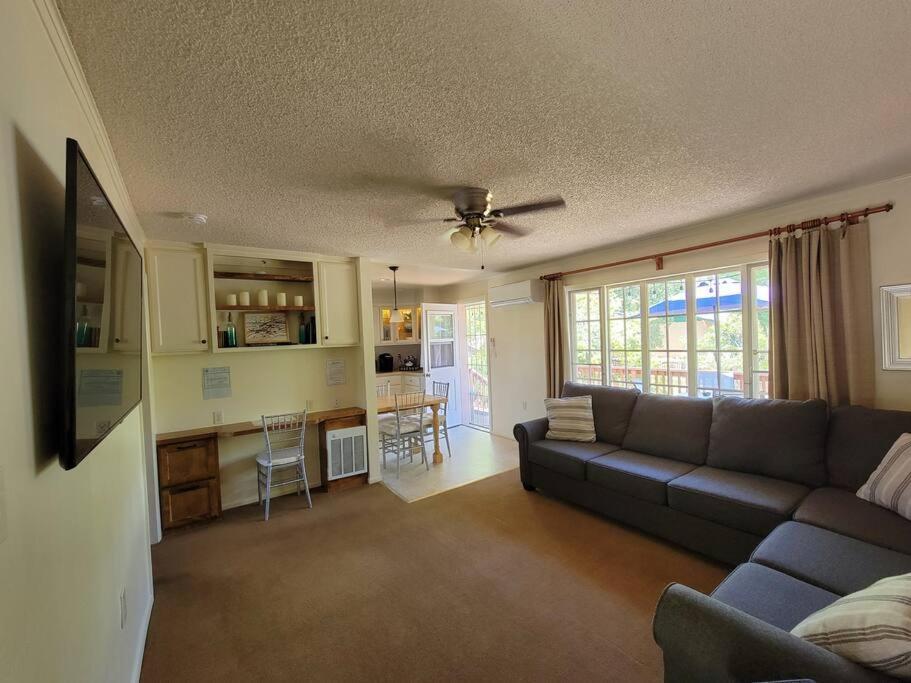 Becky'S Condo 马里波萨 外观 照片
