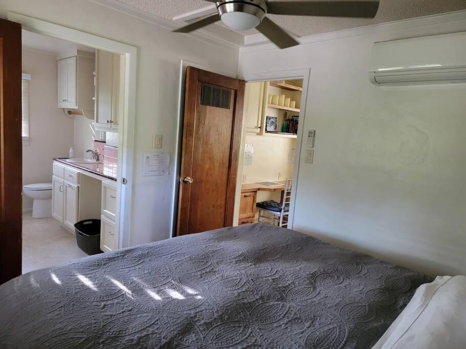 Becky'S Condo 马里波萨 外观 照片