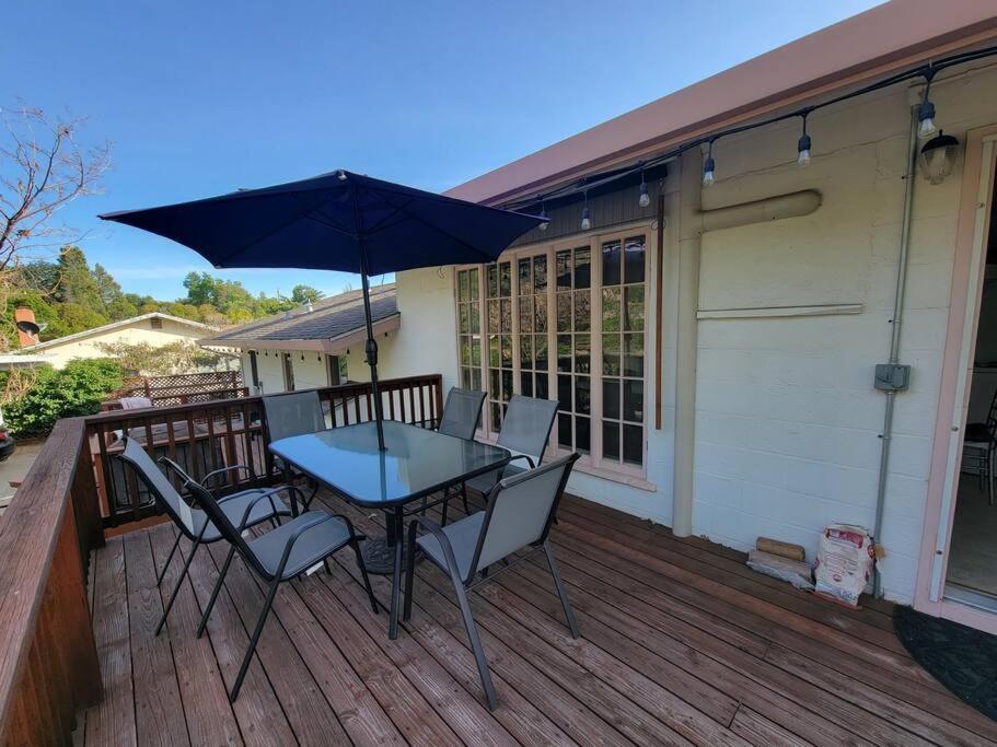 Becky'S Condo 马里波萨 外观 照片