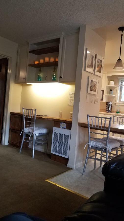 Becky'S Condo 马里波萨 外观 照片